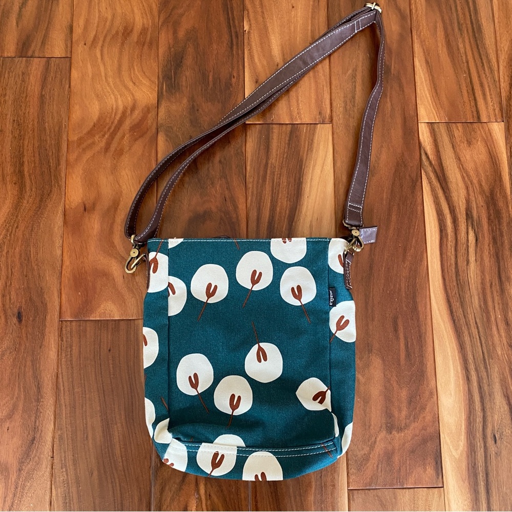 City Sling in Tansey by Maika, NWOT